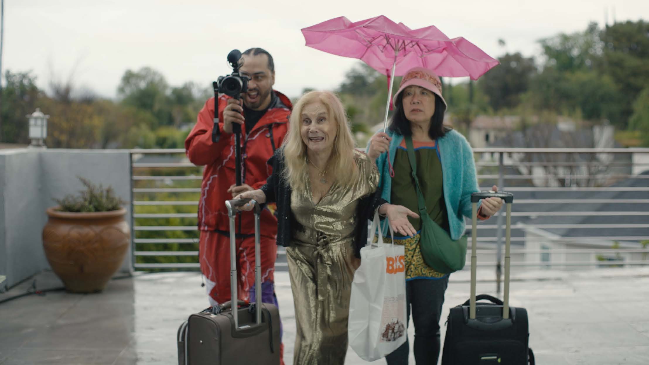 Rosalie, K-Slice and Aunt Tia arrive